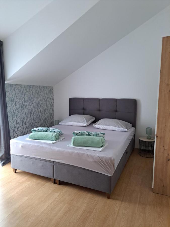 Apartments&Room Babic Kaštela Zewnętrze zdjęcie