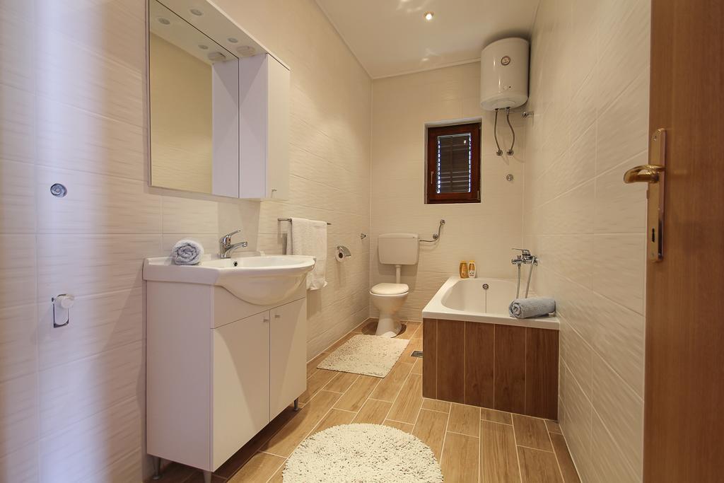 Apartments&Room Babic Kaštela Zewnętrze zdjęcie