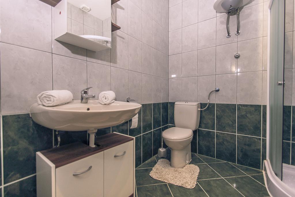 Apartments&Room Babic Kaštela Zewnętrze zdjęcie