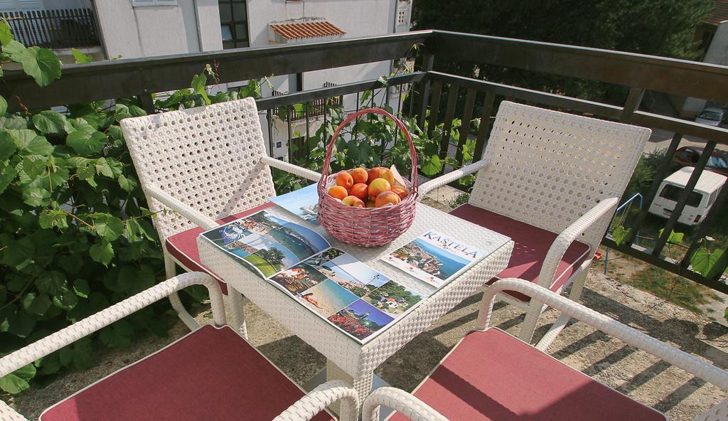 Apartments&Room Babic Kaštela Zewnętrze zdjęcie